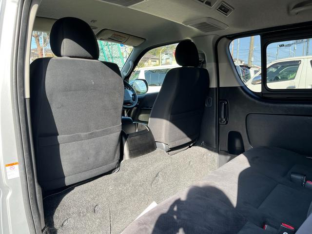 レジアスエースバン ロングスーパーGL 4型 3.0ディーゼルターボ 4WD 純正ナビ バックカメラ ETC LEDライト スライド窓 イージークローザー プライバシーガラス Wエアコン(67枚目)