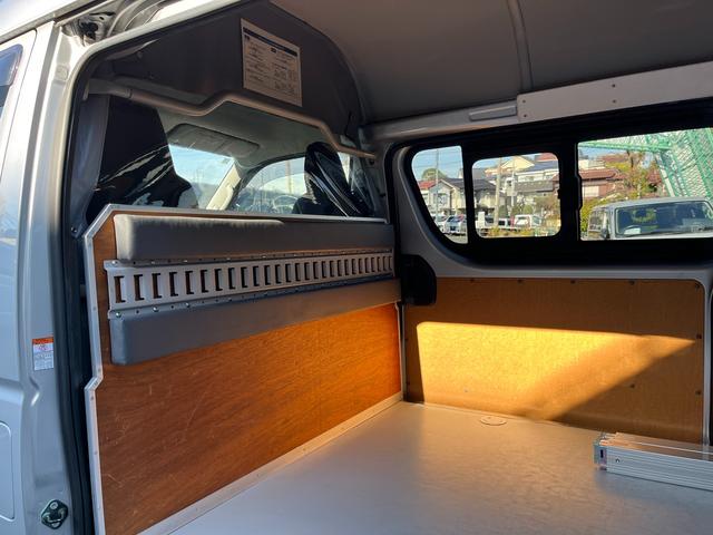 ハイエースバン ロングDX 4型 ハイルーフ パワーリフト付き 荷室ラッシングレール ワンオーナー禁煙 フロア板張り スライド窓 プライバシーガラス 社外ナビ バックカメラ ETC(73枚目)