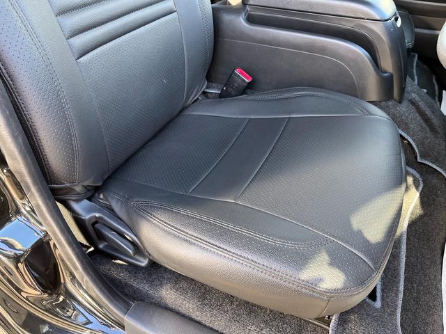 レジアスエースバン ロングＤＸ　ＧＬパッケージ　４型　３．０ディーゼル　５ナンバー１０人乗り公認改造　５ＭＴ　エアロ　１６インチアルミホイール　ローダウン　後席モニター　デジタルルームミラー　クルーズコントロール　社外ナビ　サブウーハー（59枚目）