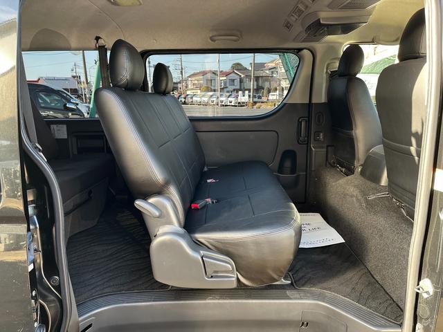 レジアスエースバン ロングＤＸ　ＧＬパッケージ　４型　３．０ディーゼル　５ナンバー１０人乗り公認改造　５ＭＴ　エアロ　１６インチアルミホイール　ローダウン　後席モニター　デジタルルームミラー　クルーズコントロール　社外ナビ　サブウーハー（60枚目）