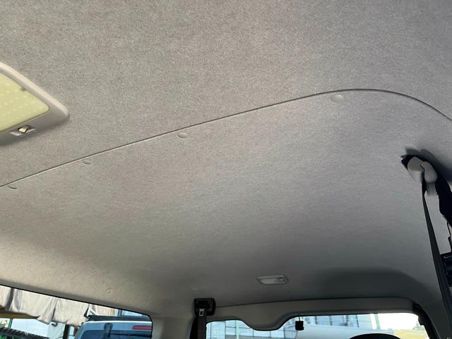 レジアスエースバン ロングＤＸ　ＧＬパッケージ　４型　３．０ディーゼル　５ナンバー１０人乗り公認改造　５ＭＴ　エアロ　１６インチアルミホイール　ローダウン　後席モニター　デジタルルームミラー　クルーズコントロール　社外ナビ　サブウーハー（68枚目）