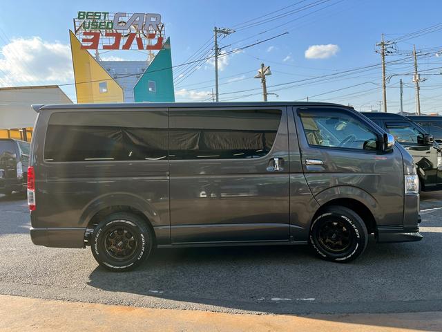 レジアスエースバン スーパーＧＬ　ダークプライム　４型　３．０ディーゼルターボ　寒冷地仕様　純正ナビ　モデリスタエアロ　リアスポイラー　１５インチアルミホイール　ＬＥＤライト＆フォグ　荷室フィルム　電動スライドドア　ＬＥＤ室内灯　バックカメラ　ＥＴＣ（42枚目）