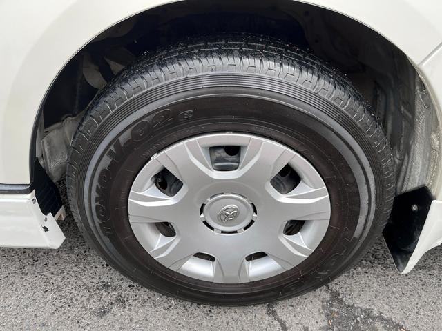 ハイエースバン ロングスーパーＧＬ　４型　ワンオーナー　３．０ディーゼル　社外ナビ　バックカメラ　ＥＴＣ　Ｆエアロ　ＬＥＤライト　スライド窓　イージークローザー　プライバシーガラス　レザー調シートカバー　スマートキー（18枚目）