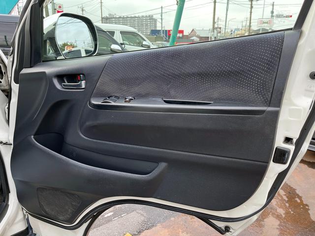 ハイエースバン ロングスーパーＧＬ　４型　ワンオーナー　３．０ディーゼル　社外ナビ　バックカメラ　ＥＴＣ　Ｆエアロ　ＬＥＤライト　スライド窓　イージークローザー　プライバシーガラス　レザー調シートカバー　スマートキー（75枚目）