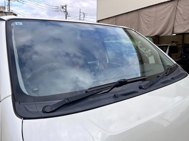 ハイエースバン スーパーＧＬ　ダークプライム　４型　１オーナー禁煙　３．０ディーゼル４ＷＤ　バッドフェイス　ＡＷ１５インチ　エアロ　ウインカーミラー　ベッドキット　ルームキャリア　セカンドテーブル　スライド窓　フィルム　ドラレコ　レーダー探知機（33枚目）