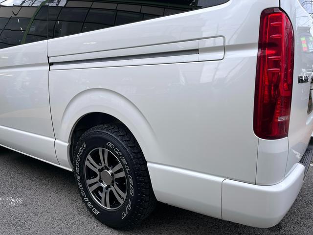 ハイエースバン スーパーＧＬ　ダークプライム　４型　１オーナー禁煙　３．０ディーゼル４ＷＤ　バッドフェイス　ＡＷ１５インチ　エアロ　ウインカーミラー　ベッドキット　ルームキャリア　セカンドテーブル　スライド窓　フィルム　ドラレコ　レーダー探知機（52枚目）