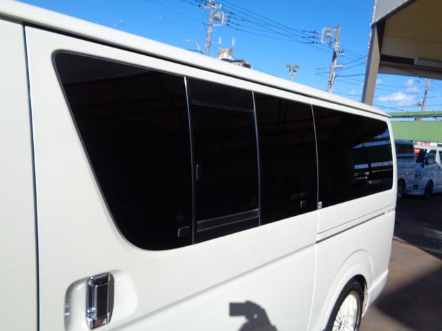 ロングスーパーGL 3型バットフェイスフルエアロ車内泊カスタム1オーナーナビTV後席TVBKインナーHID18AWローダウンベットキット黒革調&黒木目Wエアバック(33枚目)