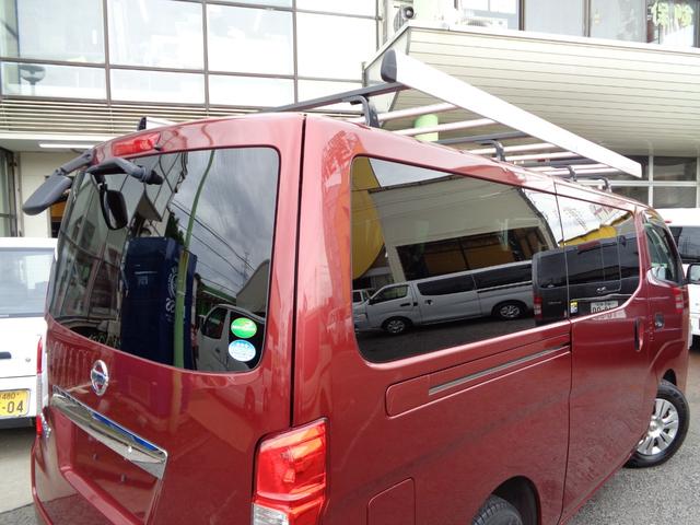 ロングVX 1オーナー後席GXシートナビTVバックカメラETCセキュリティEブレーキ横滑り防止同色バンパーメッキグリル電格ウインカーミラールーフキャリアスライド窓プライバシーガラスリアシートベルト低床6人5ドア(39枚目)