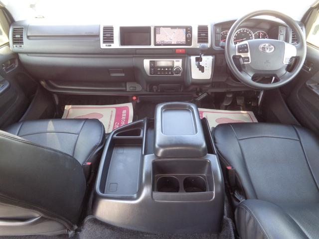 グランドキャビン　５型トヨタセーフティセンス１オーナー禁煙ＳＤナビフルセグＴＶバックカメラビルトインＥＴＣパワースライドドアスマートキーエアロＬＥライト黒革調シートＷエアＢステアリングスイッチスライド窓全席シートベルト(7枚目)