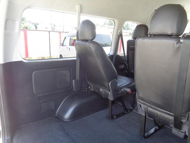グランドキャビン　５型トヨタセーフティセンス１オーナー禁煙ＳＤナビフルセグＴＶバックカメラビルトインＥＴＣパワースライドドアスマートキーエアロＬＥライト黒革調シートＷエアＢステアリングスイッチスライド窓全席シートベルト(59枚目)