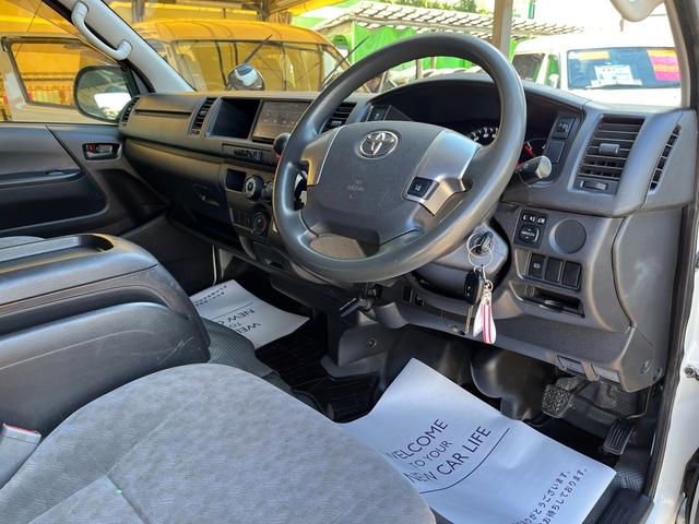 ハイエースバン ＳロングワイドＤＸ　５型　寒冷地仕様　４ＷＤ　純正ナビ　バックカメラ　ＥＴＣ　トヨタセーフティセンス　前席スーパーＧＬシート　電格ミラー　スライド窓　プライバシーガラス（56枚目）