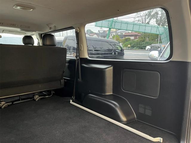 ハイエースバン ロングスーパーGL 4型 3.0ディーゼルT 純正ナビ バックカメラ ETC 電動スライドドア 前後ドライブレコーダー LEDライト LEDフォグ スマートキー プライバシーガラス Wエアバッグ(64枚目)