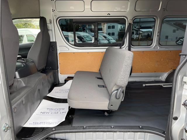 ハイエースバン SロングワイドDX 5型 2.8ディーゼルターボ 寒冷地仕様4WD トヨタセーフティセンス 社外リアヒーター バックカメラー ETC 社外ナビ(62枚目)