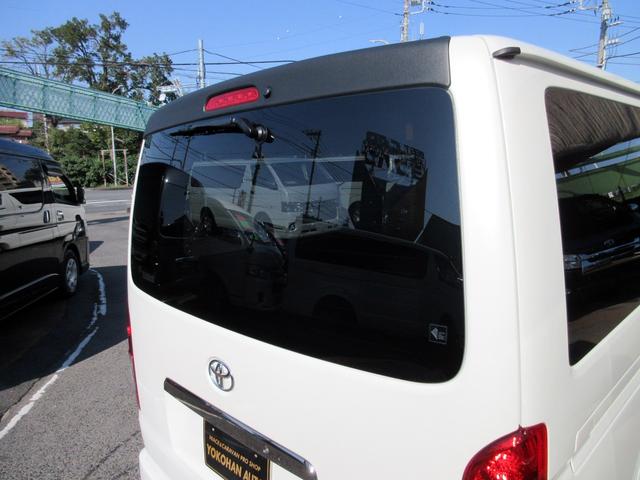ハイエースバン スーパーGL ダークプライムII 5型 バッドフェイスローダウンカスタム 17インチアルミホイール LEDフォグ 社外リアバンパー 電動スライドドア ベッドキット シートカバー 社外ナビ Bカメラ ETC(45枚目)