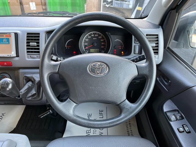 ハイエースバン ロングジャストローDXGLパック 2型 3.0ディーゼル5MT ジャストロー平床5ドア6人乗り 15インチアルミホイール 電格ミラー バックカメラ ETC Wエアバッグ(23枚目)