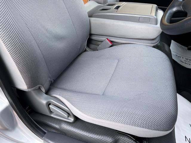 ハイエースバン ロングジャストローDXGLパック 2型 3.0ディーゼル5MT ジャストロー平床5ドア6人乗り 15インチアルミホイール 電格ミラー バックカメラ ETC Wエアバッグ(55枚目)