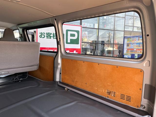 ハイエースバン ロングジャストローDXGLパック 2型 3.0ディーゼル5MT ジャストロー平床5ドア6人乗り 15インチアルミホイール 電格ミラー バックカメラ ETC Wエアバッグ(64枚目)