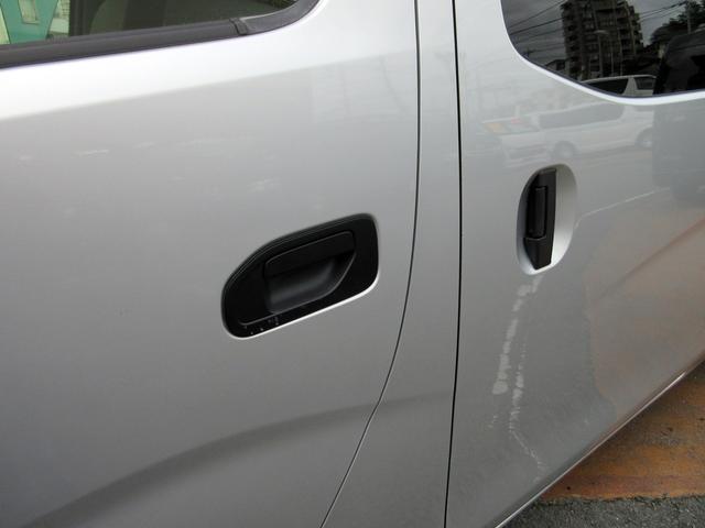 ＮＶ３５０キャラバンバン スーパーロングＤＸターボ　ワンオーナー　２．５ディーゼル　４ＷＤ　３人乗り登録　純正ナビ　バックカメラ　ＥＴＣ　エマージェンシーブレーキ　横滑り防止　電格ミラー　新規リアフィルム施工（39枚目）