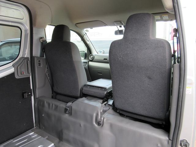 ＮＶ３５０キャラバンバン スーパーロングＤＸターボ　ワンオーナー　２．５ディーゼル　４ＷＤ　３人乗り登録　純正ナビ　バックカメラ　ＥＴＣ　エマージェンシーブレーキ　横滑り防止　電格ミラー　新規リアフィルム施工（59枚目）