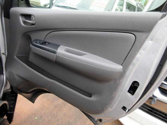 ＮＶ３５０キャラバンバン スーパーロングＤＸターボ　ワンオーナー　２．５ディーゼル　４ＷＤ　３人乗り登録　純正ナビ　バックカメラ　ＥＴＣ　エマージェンシーブレーキ　横滑り防止　電格ミラー　新規リアフィルム施工（77枚目）