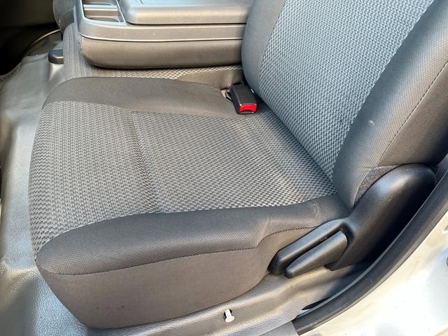 NV350キャラバンバン スーパーロングDXターボ ディーゼル4WD ハイルーフ 3人乗り登録 アラウンドビューモニター 社外ナビ エマージェンシーブレーキ 横滑り防止 電格ミラー(73枚目)