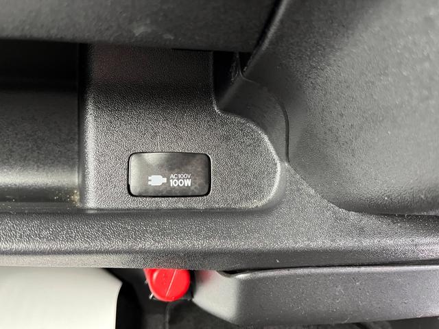 ハイエースワゴン ＧＬ　６型ファインテックツアラー　１０人乗り　１１インチナビ　フリップダウンモニター　電動スライドドア　モデリスタエアロ　１５インチアルミホイール　ＬＥＤフォグ　レザー調シートカバー　バックカメラ　ＥＴＣ（24枚目）