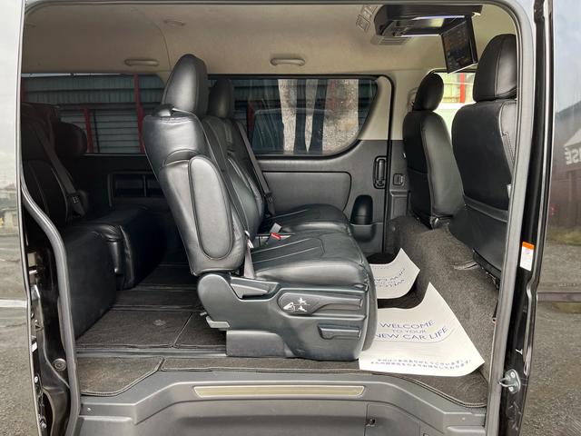 ハイエースワゴン ＧＬ　６型ファインテックツアラー　１０人乗り　１１インチナビ　フリップダウンモニター　電動スライドドア　モデリスタエアロ　１５インチアルミホイール　ＬＥＤフォグ　レザー調シートカバー　バックカメラ　ＥＴＣ（69枚目）