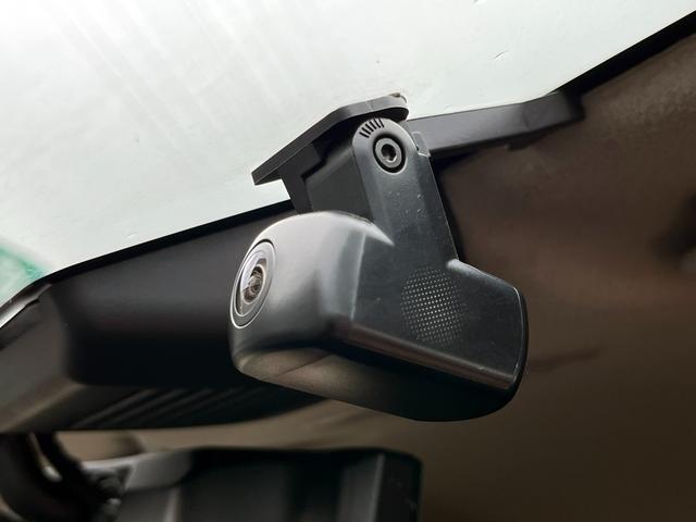 キャラバン ロンググランドプレミアムＧＸ　ワンオーナー　ディーゼル４ＷＤ　全方位運転支援システム　純正ナビ　アランドビューモニター　前後ソナー　インテリジェントルームミラー　リモコンスターター　ナビ連動Ｄレコ　シートヒーター　１５インチアルミ（26枚目）