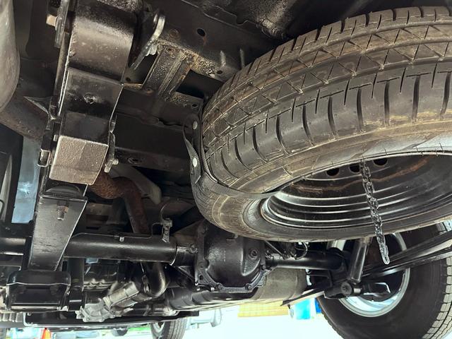 キャラバン ロンググランドプレミアムＧＸ　ワンオーナー　ディーゼル４ＷＤ　全方位運転支援システム　純正ナビ　アランドビューモニター　前後ソナー　インテリジェントルームミラー　リモコンスターター　ナビ連動Ｄレコ　シートヒーター　１５インチアルミ（29枚目）