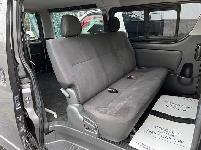 レジアスエースバン ロングスーパーＧＬ　４型　純正ナビ　バックカメラ　ＥＴＣ　ＬＥＤライト　Ｆエアロ　ブラックグリル　ウインカーミラー　イージークローザー　スライド窓　プライバシーガラス　ドラレコ付きデジタルルームミラー（9枚目）