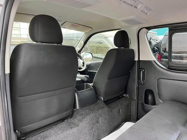 レジアスエースバン ロングスーパーＧＬ　４型　純正ナビ　バックカメラ　ＥＴＣ　ＬＥＤライト　Ｆエアロ　ブラックグリル　ウインカーミラー　イージークローザー　スライド窓　プライバシーガラス　ドラレコ付きデジタルルームミラー（68枚目）