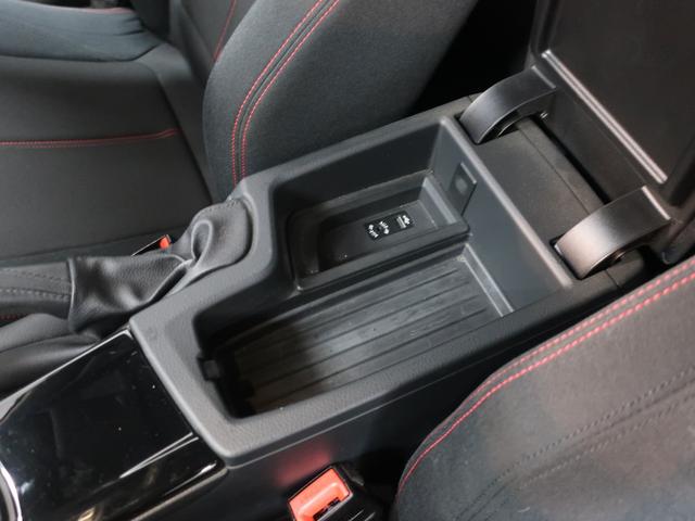 320i スポーツ 1オーナー HDDナビ Bカメラ コーナーセンサー キセノンヘッドライト スマートキー ルームミラー内蔵型ETC メモリーパワーシート プッシュエンジンスタート アイドリングストップ スポーツシート(43枚目)