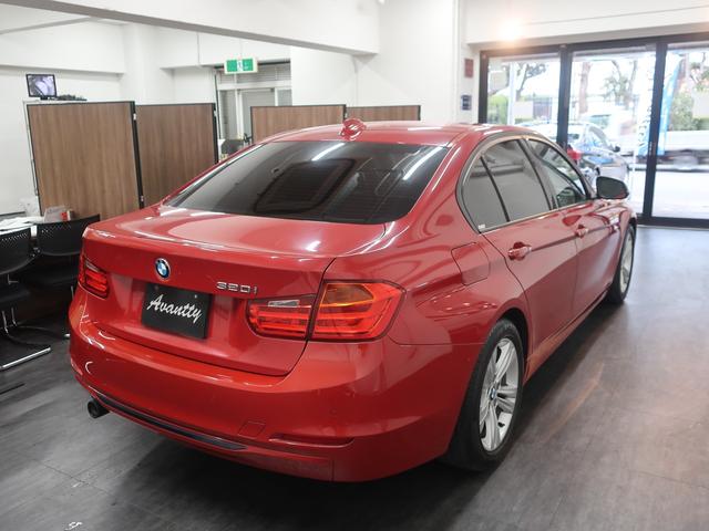 320i スポーツ 1オーナー HDDナビ Bカメラ コーナーセンサー キセノンヘッドライト スマートキー ルームミラー内蔵型ETC メモリーパワーシート プッシュエンジンスタート アイドリングストップ スポーツシート(64枚目)
