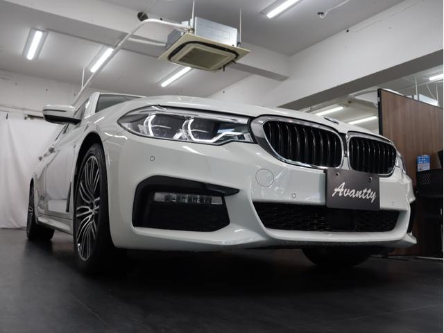 ５シリーズ ５３０ｉ　Ｍスポーツ　追従クルコン　衝突被害軽減Ｂ　パーキングアシストプラス　黒本革　ＨＤＤナビ　地デジフルセグＴＶ　アダプティブＬＥＤヘッドライト　スマートキー　電動リアゲート　パドルシフト　ドライブレコーダー　ＥＴＣ（50枚目）