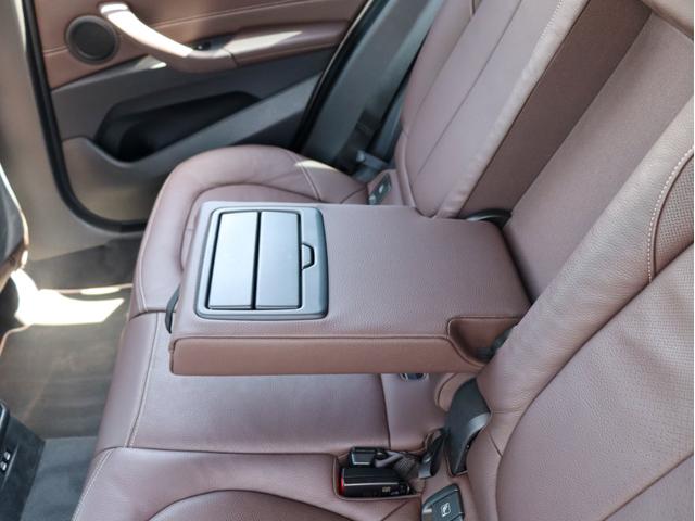 Ｘ１ ｘＤｒｉｖｅ　１８ｄ　ｘライン　コンフォート・ハイライン・ＡＡセーフティＰＫＧ　モカ本革　シートヒーター　Ｍパワーシート　ＡＣＣ　ＨＤＤナビ　Ｂカメラ　ミラーＥＴＣ　電動リアゲート　Ｄアシスト　Ｐアシスト　コンフォートアクセス（35枚目）