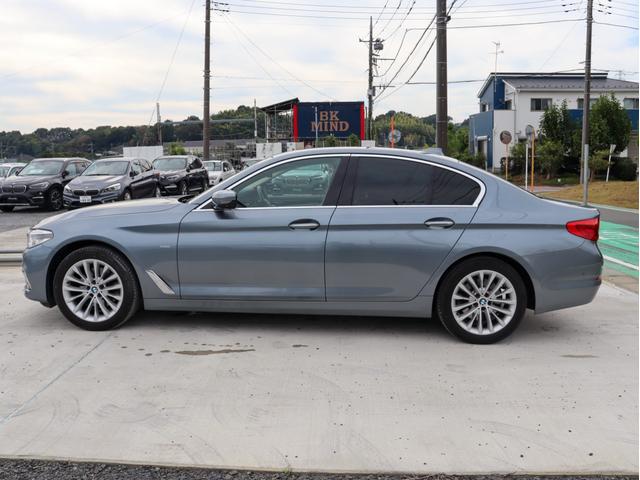 BMW 5 SERIES 523i LUXURY