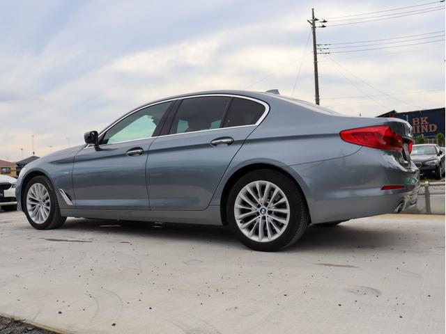 BMW 5 SERIES 523i LUXURY