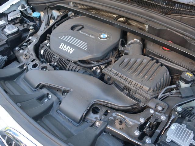 Ｘ１ ｘＤｒｉｖｅ　２５ｉ　ｘライン　ハーフレザーＭパワーシート、ＬＥＤヘッドライト＆フォグランプ、アクティブクルーズコントロール、コンフォートアクセス、電動テールゲート、前後ＰＤＣ、アンビエントライト、Ｂｌｕｅｔｏｏｔｈオーディオ（9枚目）