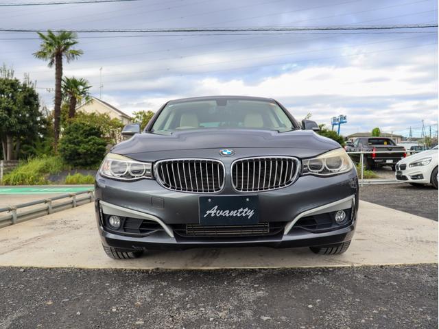 3シリーズ 328iグランツーリスモ モダン パノラマサンルーフ オイスターレザー フルセグTV HDDナビ Bカメラ PDC キセノンヘッドライト スマートキー シートヒーター プッシュエンジンスタート ミラーETC クルーズコントロール(7枚目)