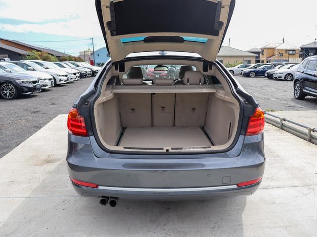 3シリーズ 328iグランツーリスモ モダン パノラマサンルーフ オイスターレザー フルセグTV HDDナビ Bカメラ PDC キセノンヘッドライト スマートキー シートヒーター プッシュエンジンスタート ミラーETC クルーズコントロール(9枚目)