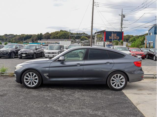 3シリーズ 328iグランツーリスモ モダン パノラマサンルーフ オイスターレザー フルセグTV HDDナビ Bカメラ PDC キセノンヘッドライト スマートキー シートヒーター プッシュエンジンスタート ミラーETC クルーズコントロール(11枚目)