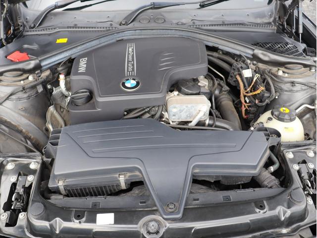 3シリーズ 328iグランツーリスモ モダン パノラマサンルーフ オイスターレザー フルセグTV HDDナビ Bカメラ PDC キセノンヘッドライト スマートキー シートヒーター プッシュエンジンスタート ミラーETC クルーズコントロール(12枚目)