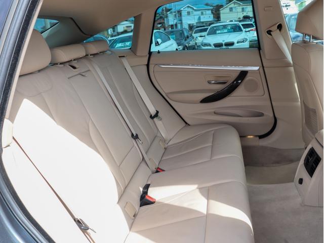 3シリーズ 328iグランツーリスモ モダン パノラマサンルーフ オイスターレザー フルセグTV HDDナビ Bカメラ PDC キセノンヘッドライト スマートキー シートヒーター プッシュエンジンスタート ミラーETC クルーズコントロール(19枚目)