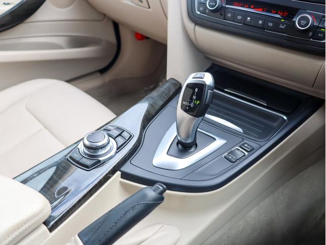 3シリーズ 328iグランツーリスモ モダン パノラマサンルーフ オイスターレザー フルセグTV HDDナビ Bカメラ PDC キセノンヘッドライト スマートキー シートヒーター プッシュエンジンスタート ミラーETC クルーズコントロール(25枚目)