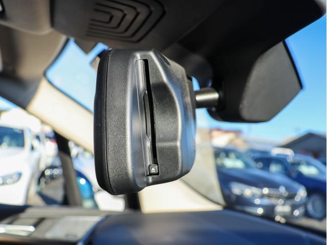 厳選されたＢＭＷ中古車が８０〜１００台ほど展示されております。営業時間は１０：００〜１９：００で年中無休（年末年始を除く）で営業しております。