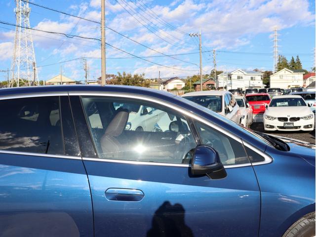 スマートキーで乗り降り便利なコンフォートアクセスやプッシュスタート、電動リアゲートなど快適装備搭載モデルもございます。