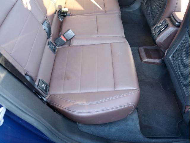 ＢＭＷのヘッドライトはＬＥＤやＨＩＤを使用しているものが多く、一目でＢＭＷとわかるスタイリッシュな外観となっております。