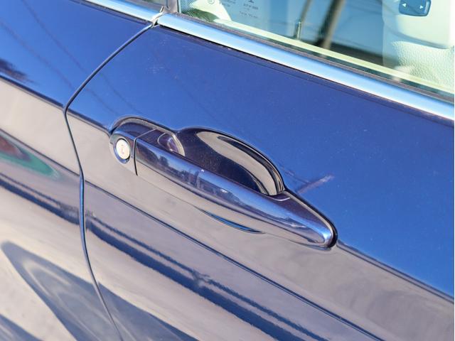 ２シリーズ ２２０ｉカブリオレ　ラグジュアリー　オイスターレザーシート、シートヒーター、Ｍパワーシート、クルーズコントロール、キセノンヘッドライト＆フォグランプ、ミラーＥＴＣ、Ｂカメラ＆ＰＤＣ、コンフォートアクセス、Ｂｌｕｅｔｏｏｔｈオーディオ（15枚目）