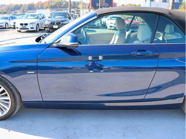 ２シリーズ ２２０ｉカブリオレ　ラグジュアリー　オイスターレザーシート、シートヒーター、Ｍパワーシート、クルーズコントロール、キセノンヘッドライト＆フォグランプ、ミラーＥＴＣ、Ｂカメラ＆ＰＤＣ、コンフォートアクセス、Ｂｌｕｅｔｏｏｔｈオーディオ（70枚目）