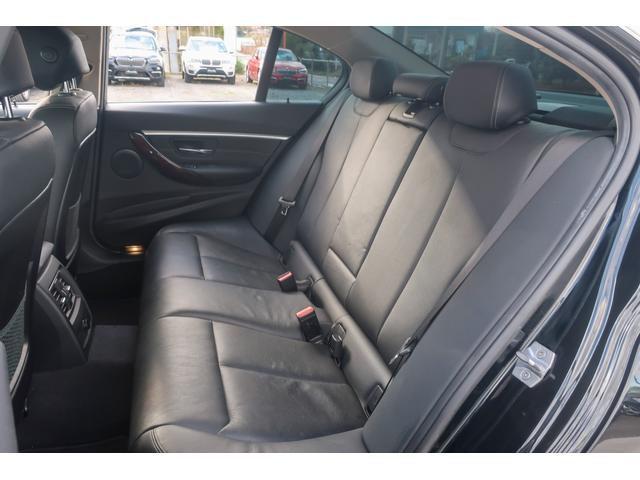 3シリーズ 320d ラグジュアリー ブラックレザー・シートヒーター・ACC・レーンチェンジウォーニング・純正HDDナビゲーション・ミラーETC・Bカメラ・LEDヘッドライト・フォグ・純正17インチアルミ・PDCセンサー・メモリーPシート(23枚目)